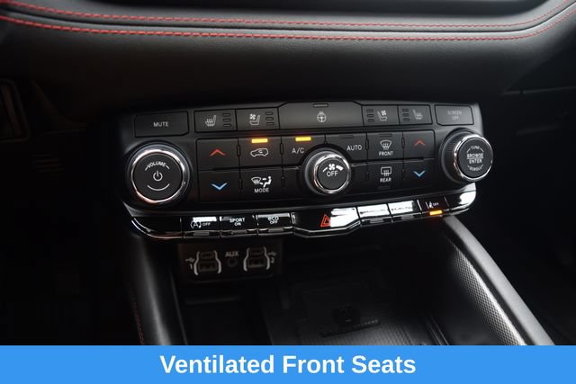 Used 2023 Dodge Durango GT RWD image 11