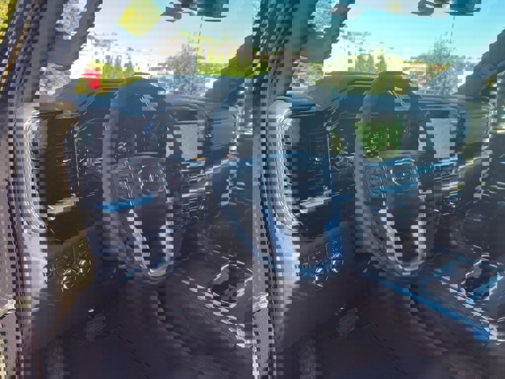 New 2026 GMC Sierra 2500 SLT w/ SLT Convenience Package image 25