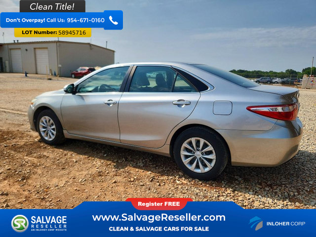 Used 2017 Toyota Camry LE FWD image 3