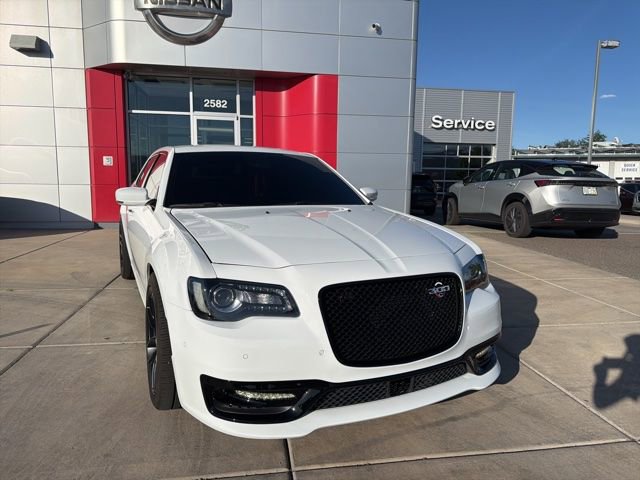 Used 2023 Chrysler 300 C RWD image 3