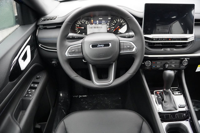 New 2026 Jeep Compass Latitude AWD/4WD image 12