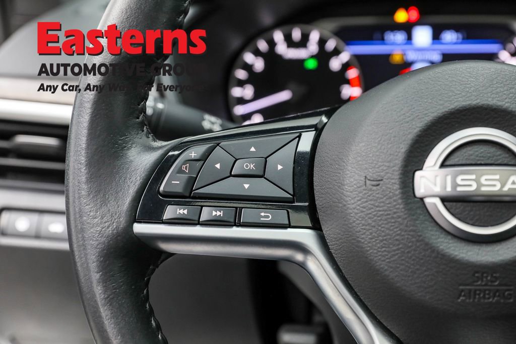 Used 2024 Nissan Altima 2.5 SV w/ SV Premium Package image 15