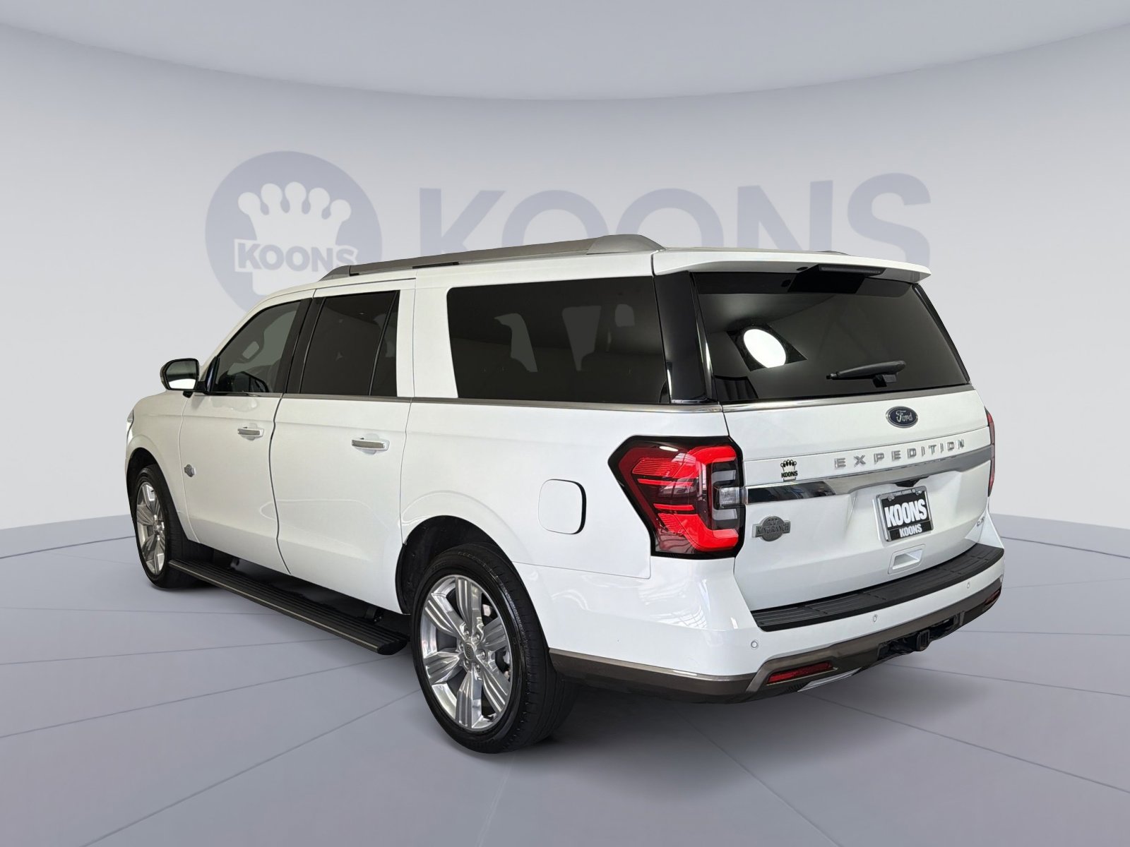 Used 2022 Ford Expedition Max King Ranch image 4