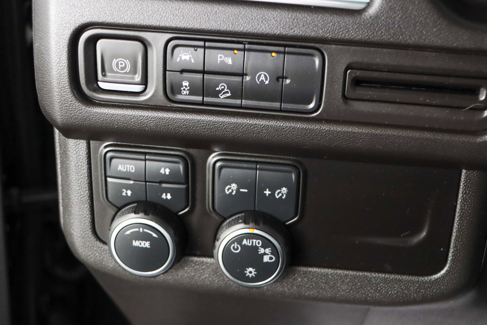 Used 2023 Chevrolet Tahoe Z71 image 23