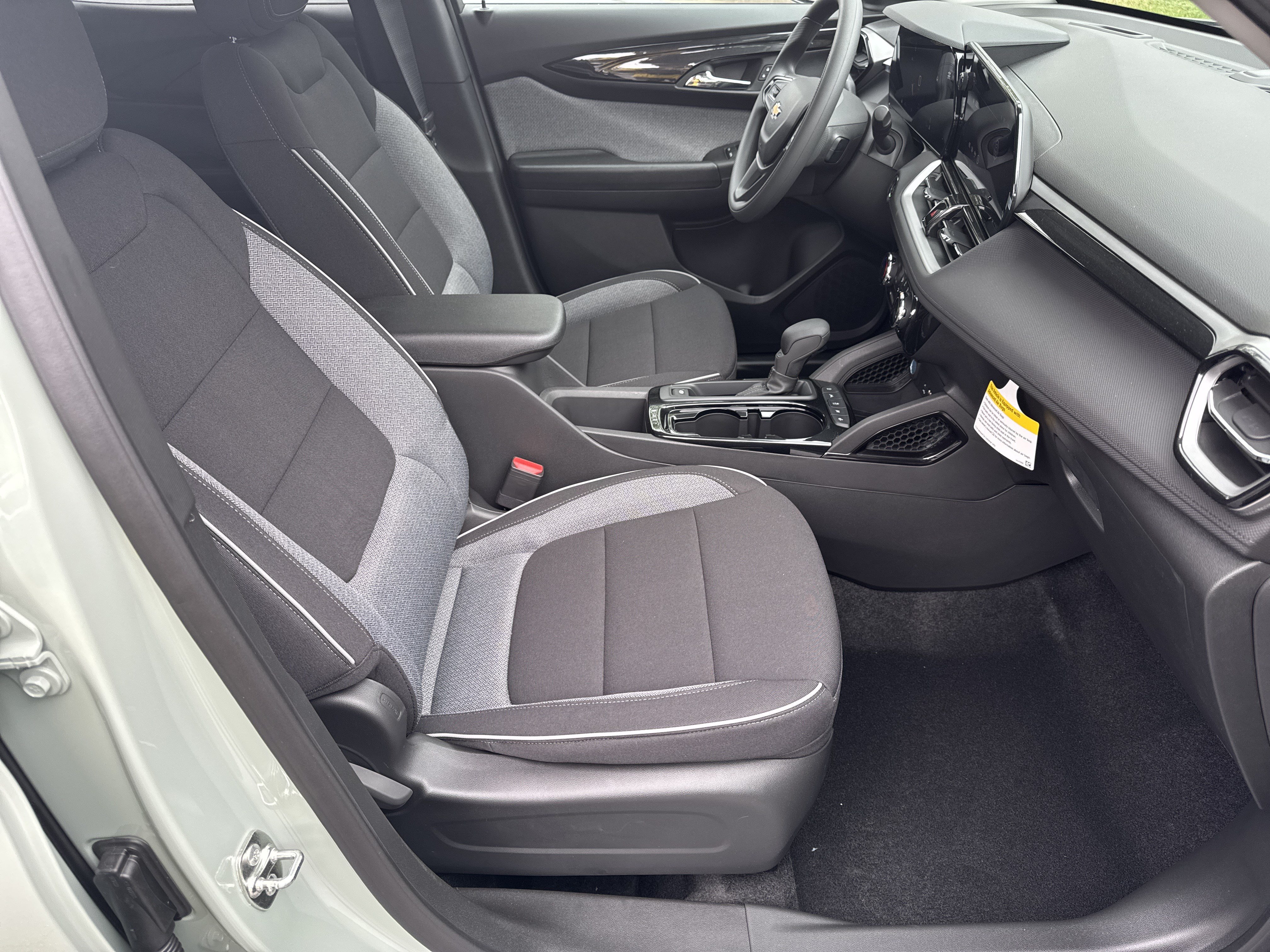 New 2026 Chevrolet TrailBlazer LT w/ Driver Confidence Package FWD image 13