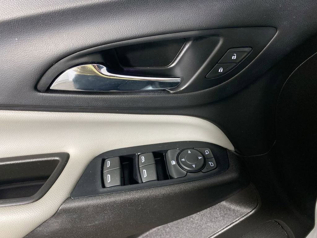 Used 2019 Chevrolet Equinox LT image 13