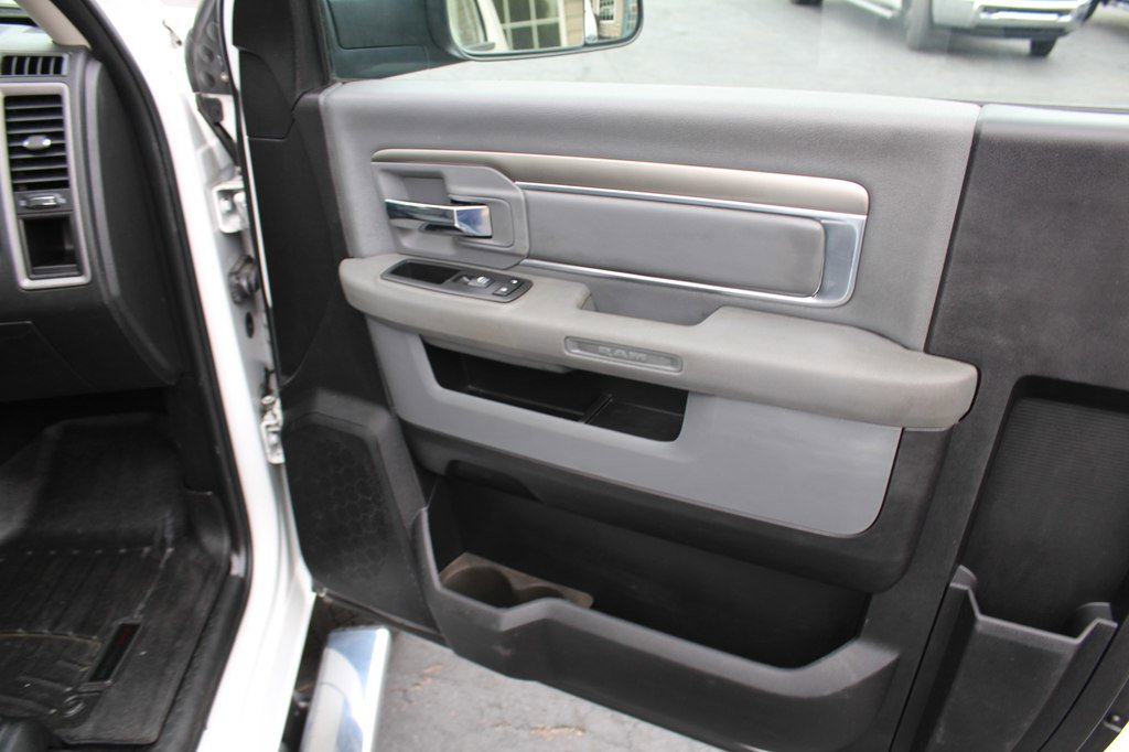 Used 2018 RAM 3500 Tradesman w/ Chrome Appearance Group AWD/4WD image 30