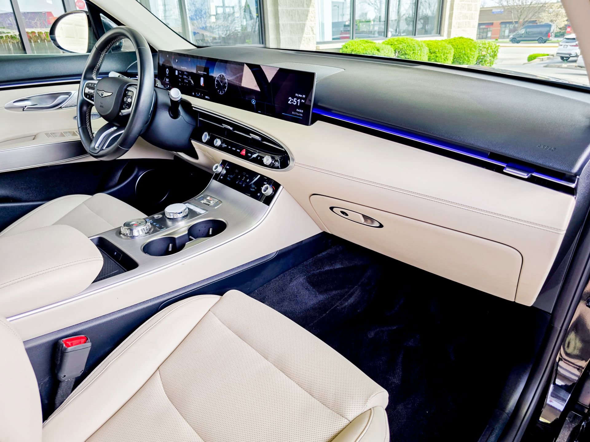 Used 2026 Genesis GV70 2.5T Select image 7