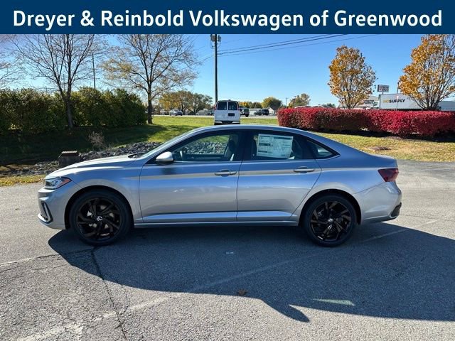 New 2026 Volkswagen Jetta SE image 4