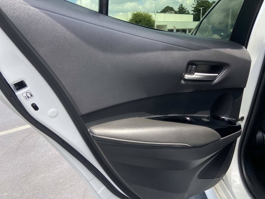 Used 2021 Toyota Corolla SE FWD image 12