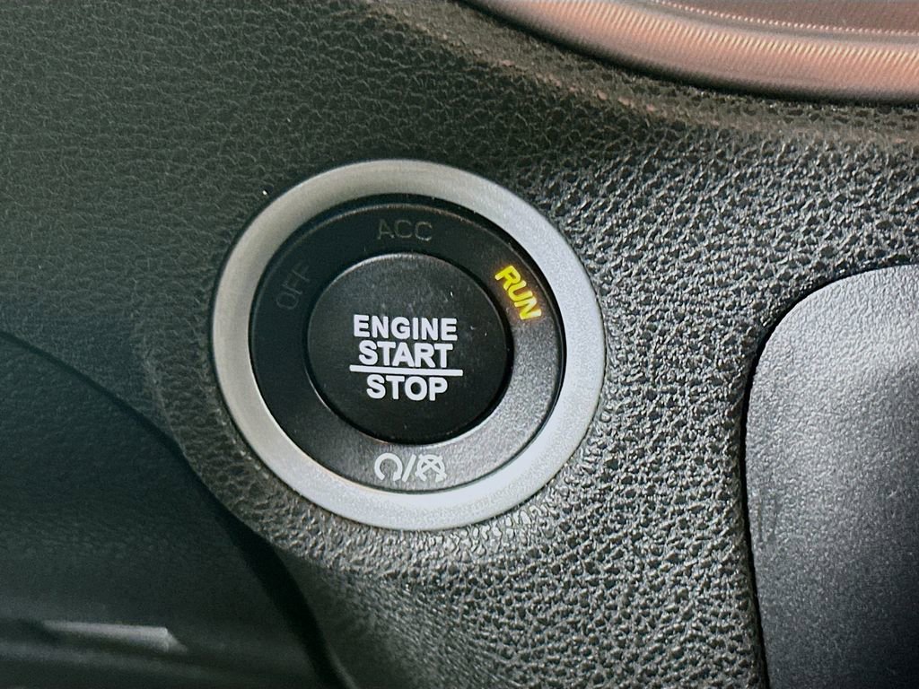 Certified 2023 Dodge Charger SXT image 19