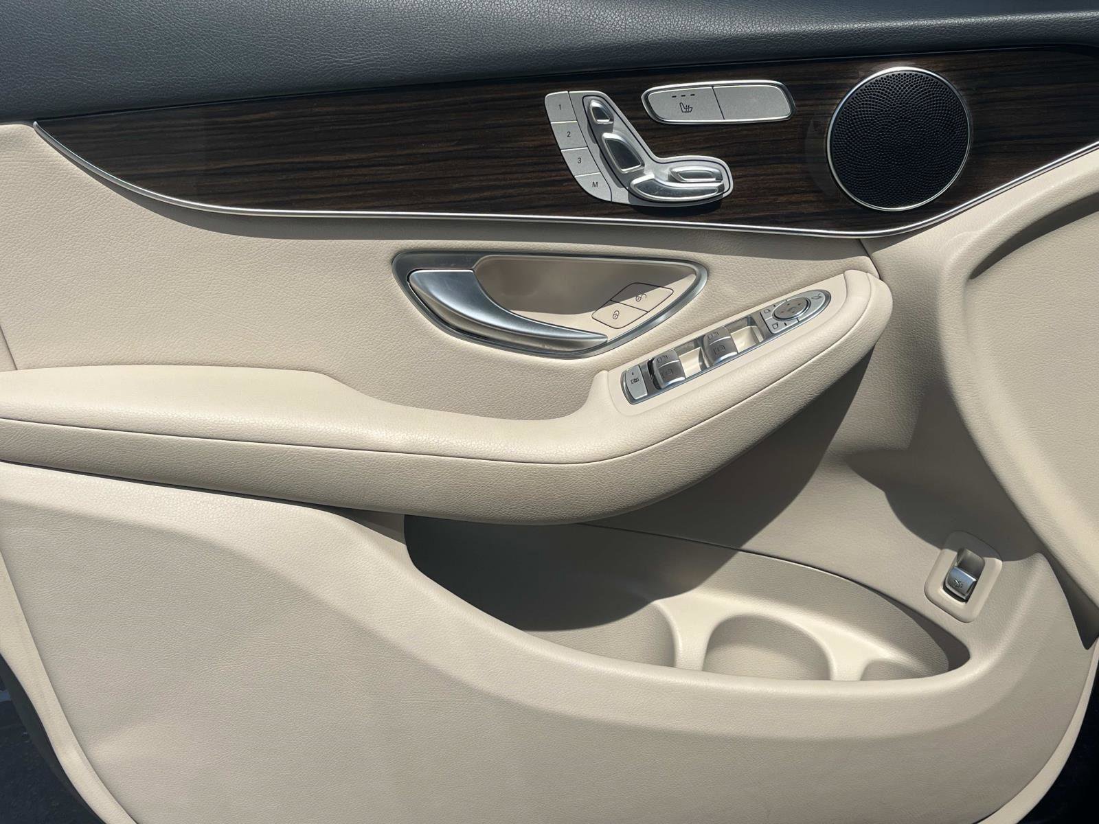 Certified 2022 Mercedes-Benz GLC 300 image 18