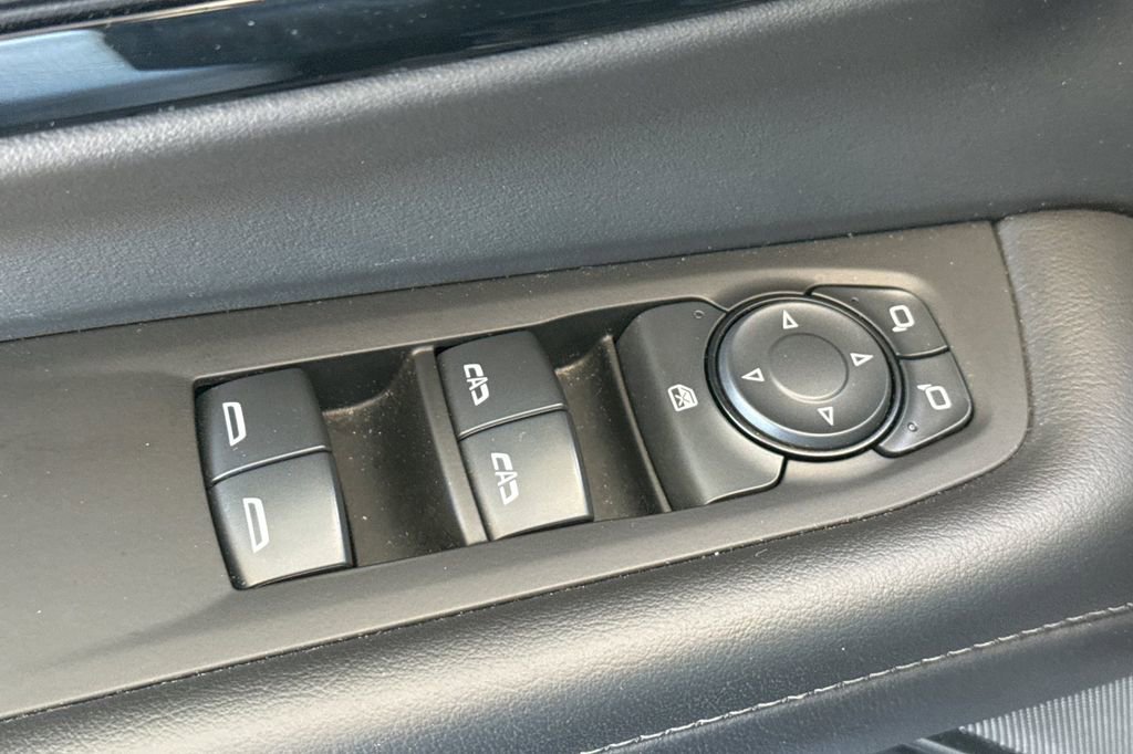 Used 2025 Chevrolet Tahoe LT image 18