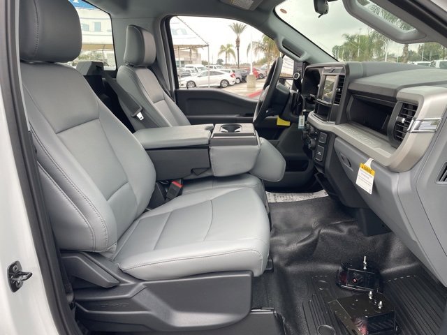 New 2026 Ford F250 XL w/ XL Chrome Package image 21