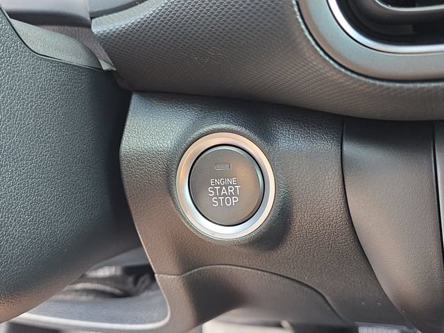 Used 2023 Hyundai Kona Limited AWD/4WD image 27