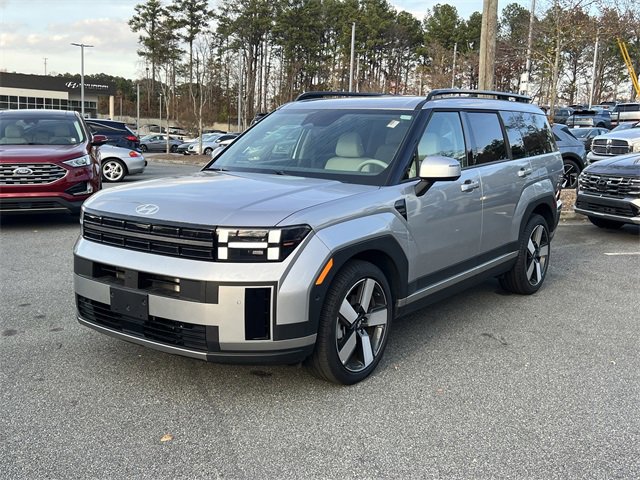 Used 2025 Hyundai Santa Fe Limited image 3