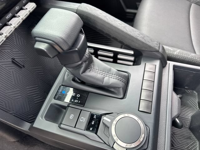 Used 2026 Toyota Tacoma SR AWD/4WD image 19