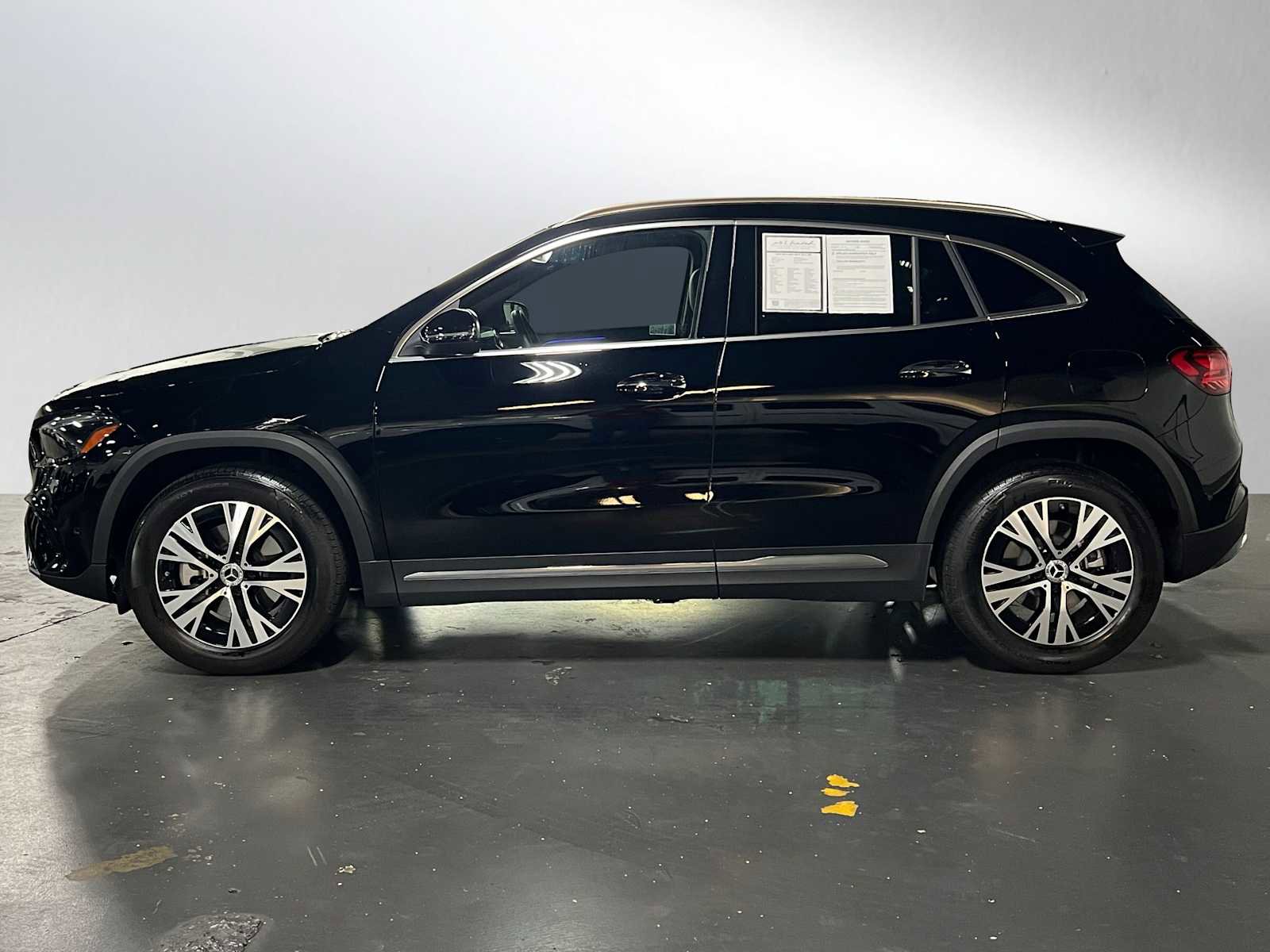 Certified 2025 Mercedes-Benz GLA 250 4MATIC image 6