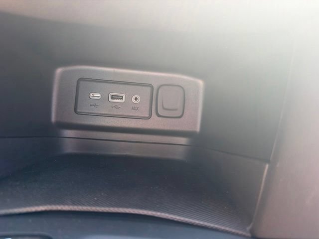 Used 2024 Chevrolet Equinox RS AWD/4WD image 35