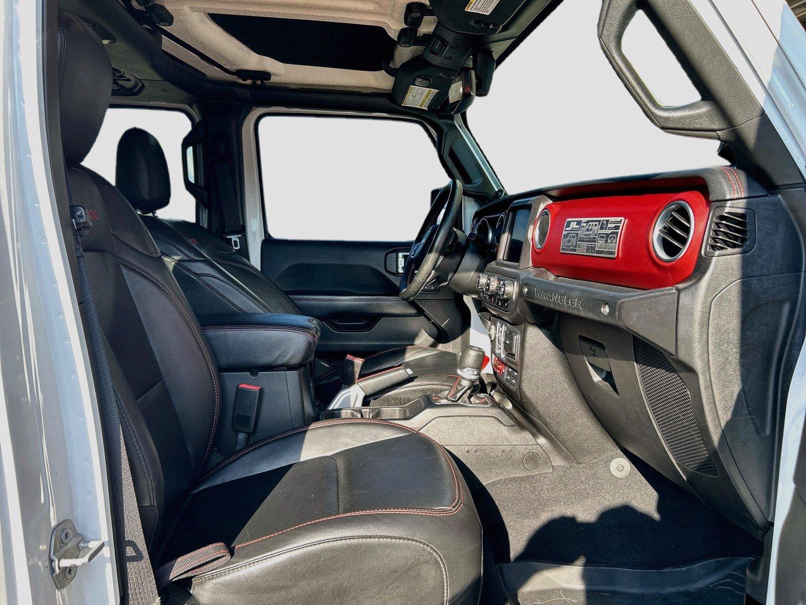 Used 2018 Jeep Wrangler Unlimited Rubicon AWD/4WD image 15