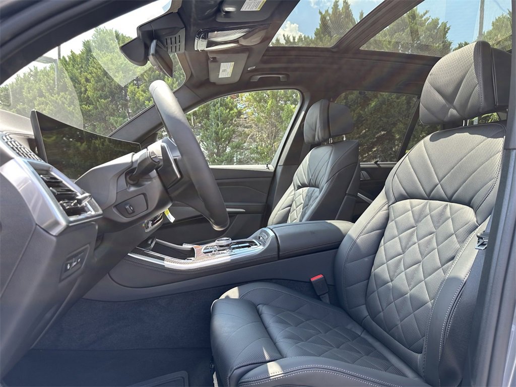 New 2026 BMW X5 M60i w/ Executive Package image 14