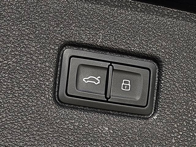 Certified 2023 Audi Q7 3.0T Prestige w/ Prestige Package AWD/4WD image 16