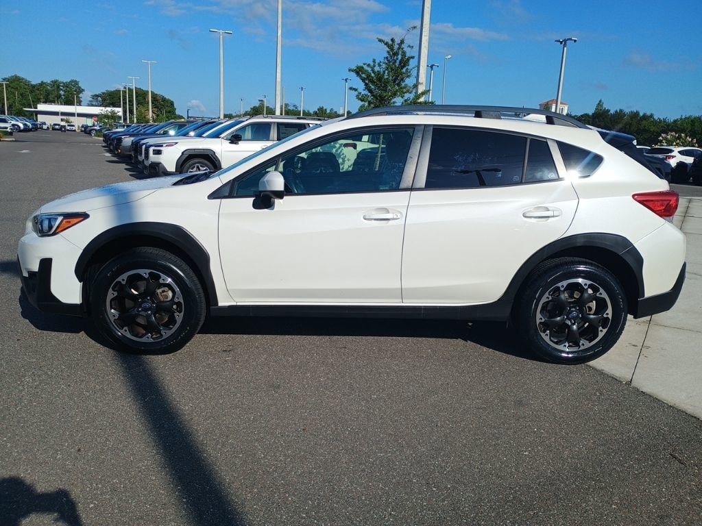 Certified 2021 Subaru Crosstrek 2.0i Premium w/ Moonroof Package AWD/4WD image 9