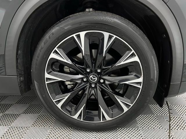 Used 2024 MAZDA CX-90 Plug-In Hybrid w/ Premium Pkg image 47