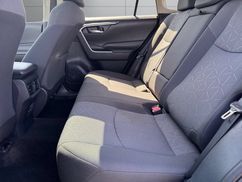 Certified 2020 Toyota RAV4 XLE AWD/4WD image 16