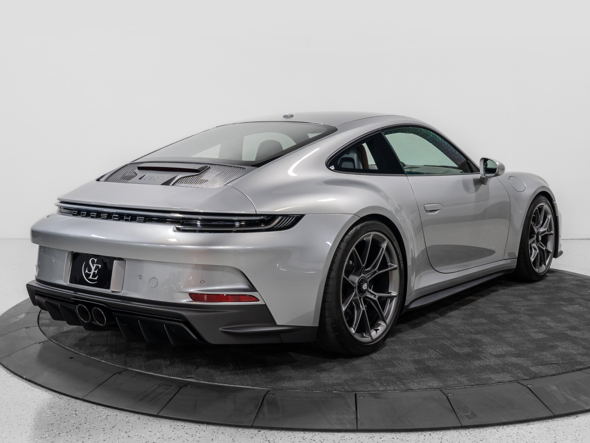 Used 2024 Porsche 911 GT3 RWD image 9