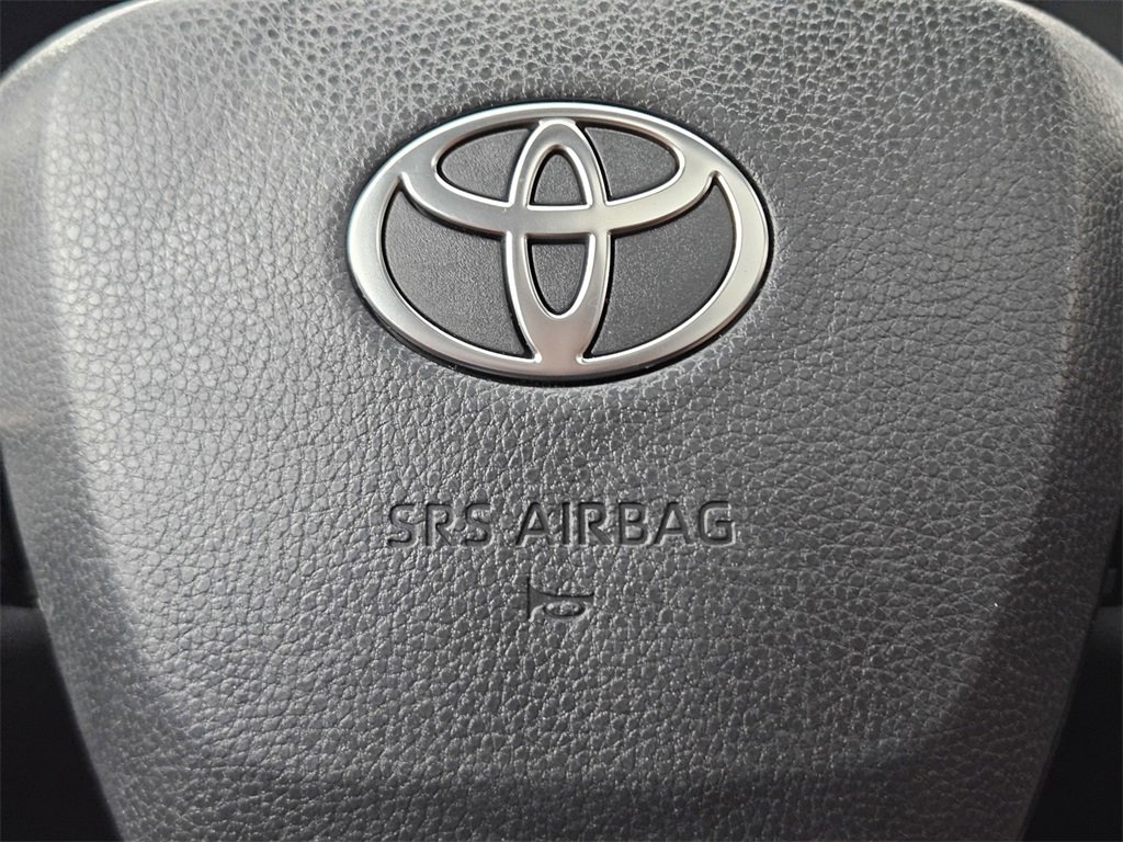 Used 2025 Toyota Grand Highlander AWD Hybrid image 32