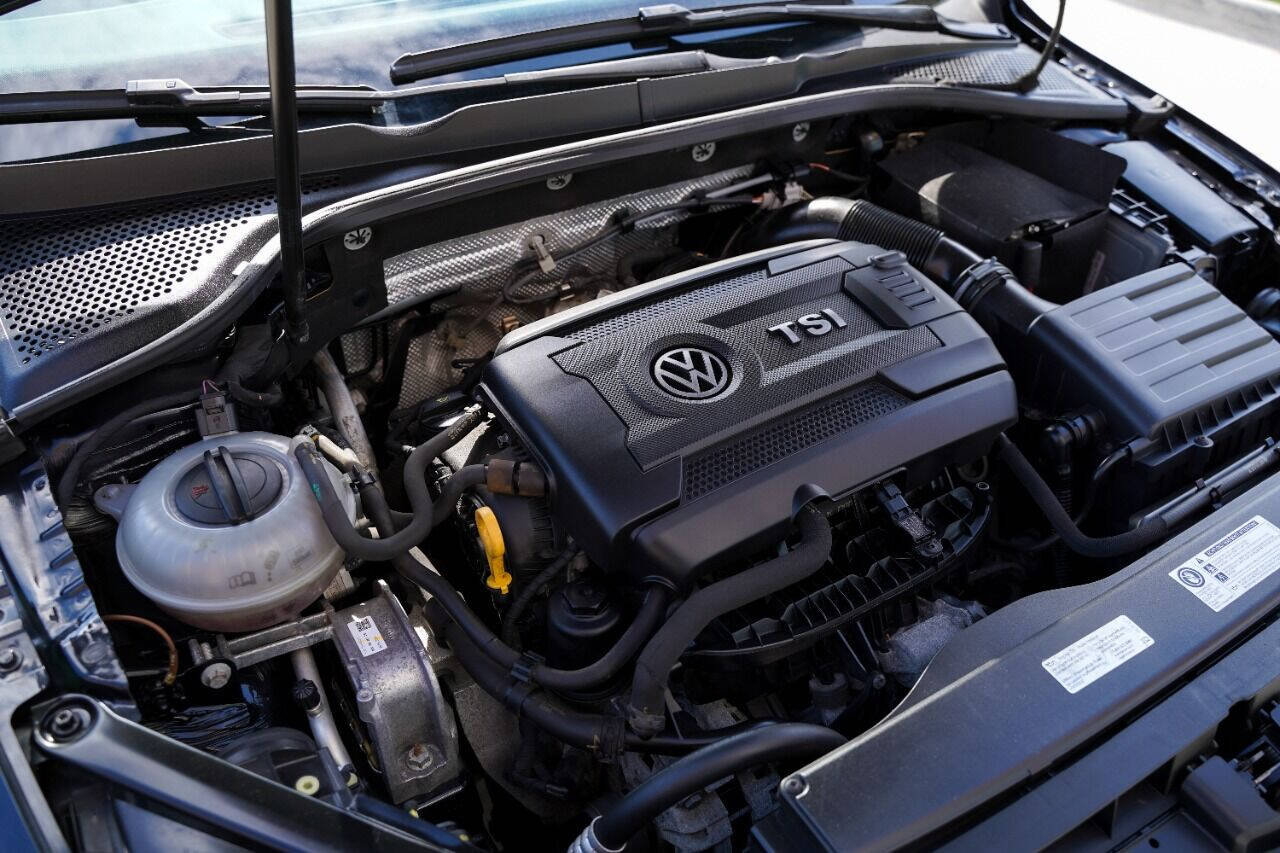 Used 2015 Volkswagen GTI S image 6