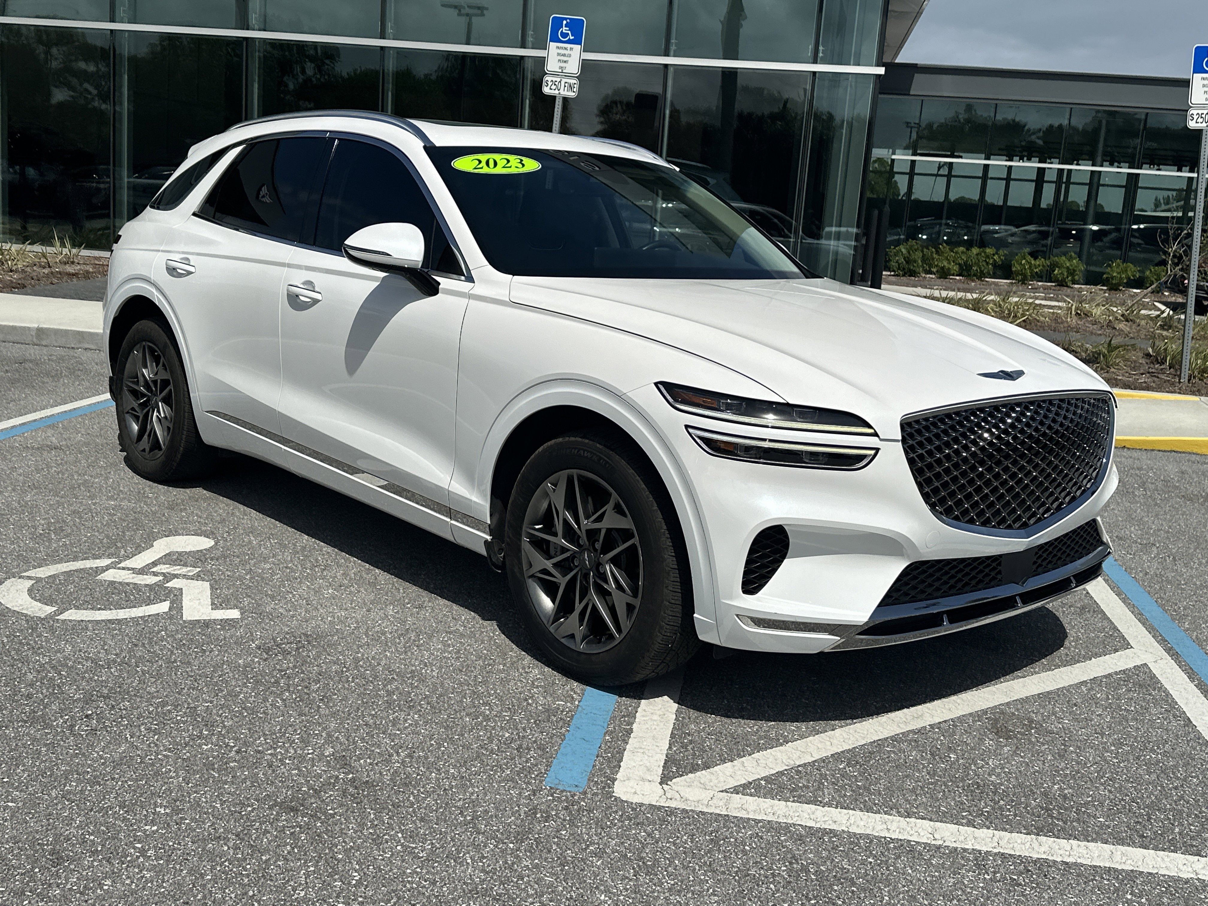 Certified 2023 Genesis GV70 2.5T w/ Select Package image 5