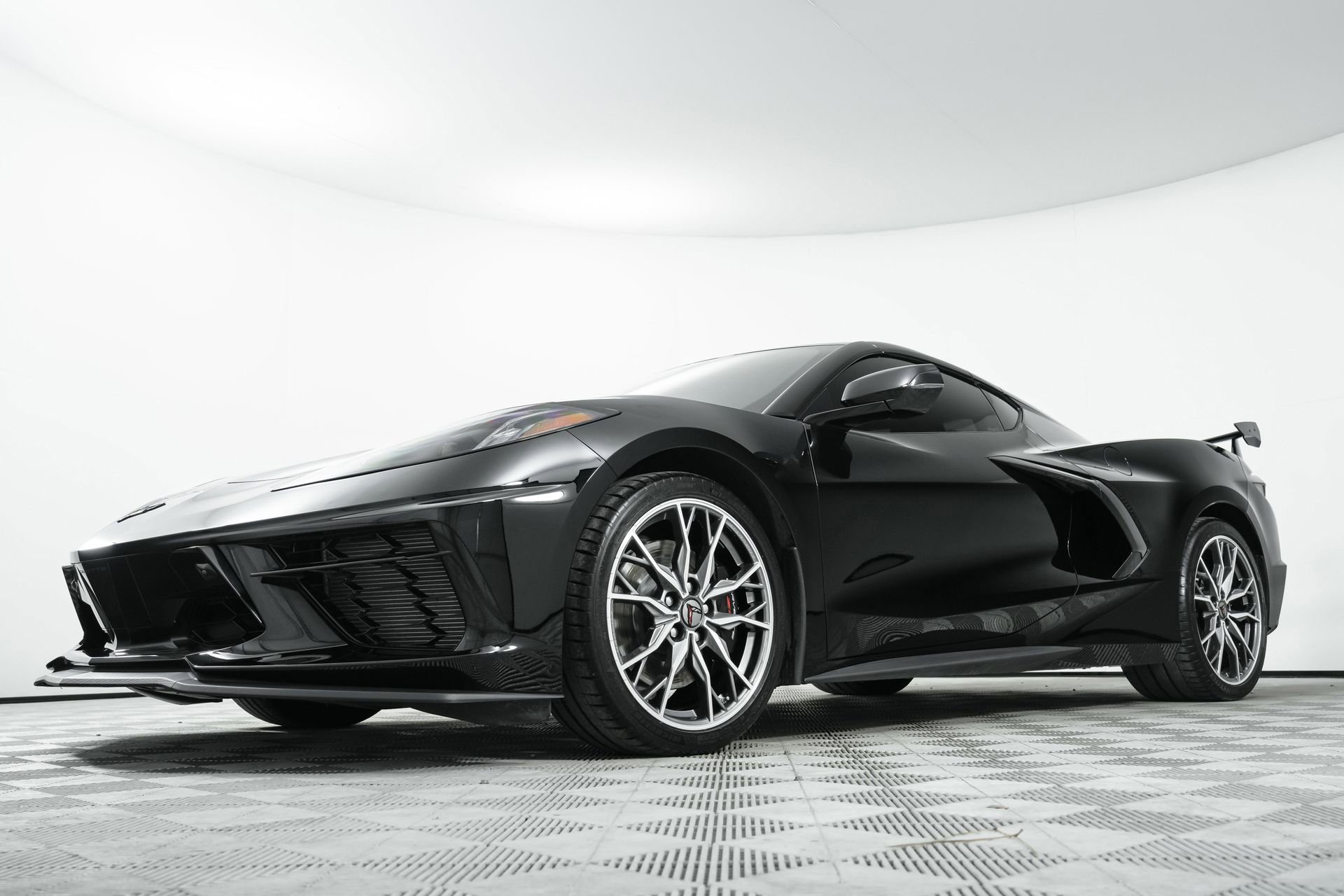 Used 2025 Chevrolet Corvette Stingray Preferred Cpe w/ Z51 Performance Package RWD image 99