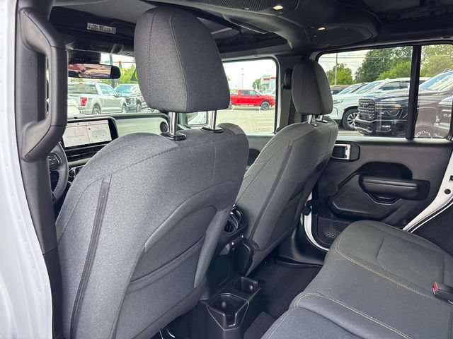 Used 2025 Jeep Wrangler Unlimited Sport AWD/4WD image 9