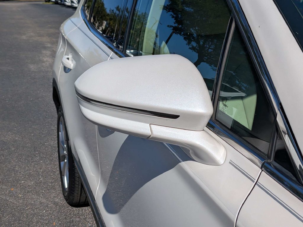 Used 2019 Lincoln MKC Select w/ Select Plus Package FWD image 10