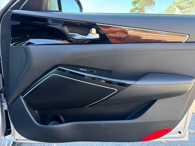 Used 2017 Kia Cadenza Premium FWD image 23