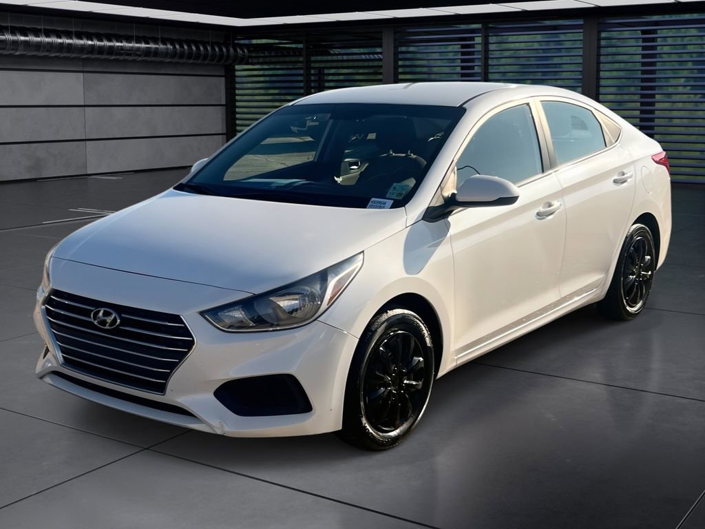 Used 2022 Hyundai Accent SE image 1
