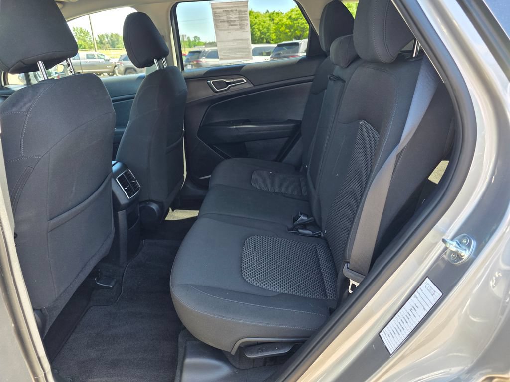 Used 2023 Kia Sportage LX AWD/4WD image 11