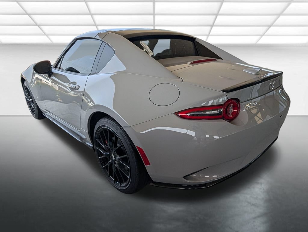 New 2026 MAZDA MX-5 Miata RF Club RWD image 2