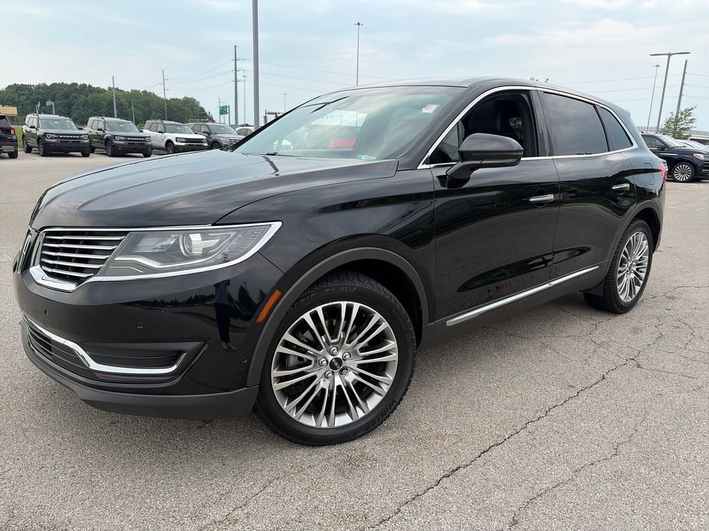 Used 2017 Lincoln MKX Reserve AWD/4WD image 3