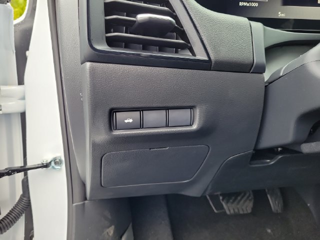 New 2027 Nissan Sentra SV w/ Floor Mat Package FWD image 18