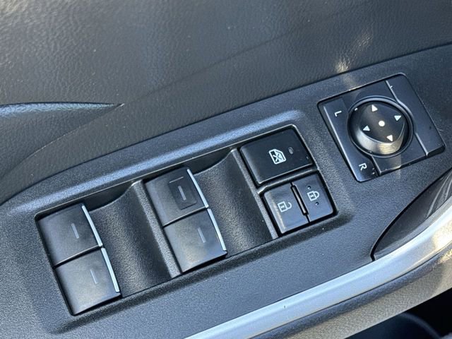 Used 2023 Toyota RAV4 XLE image 21
