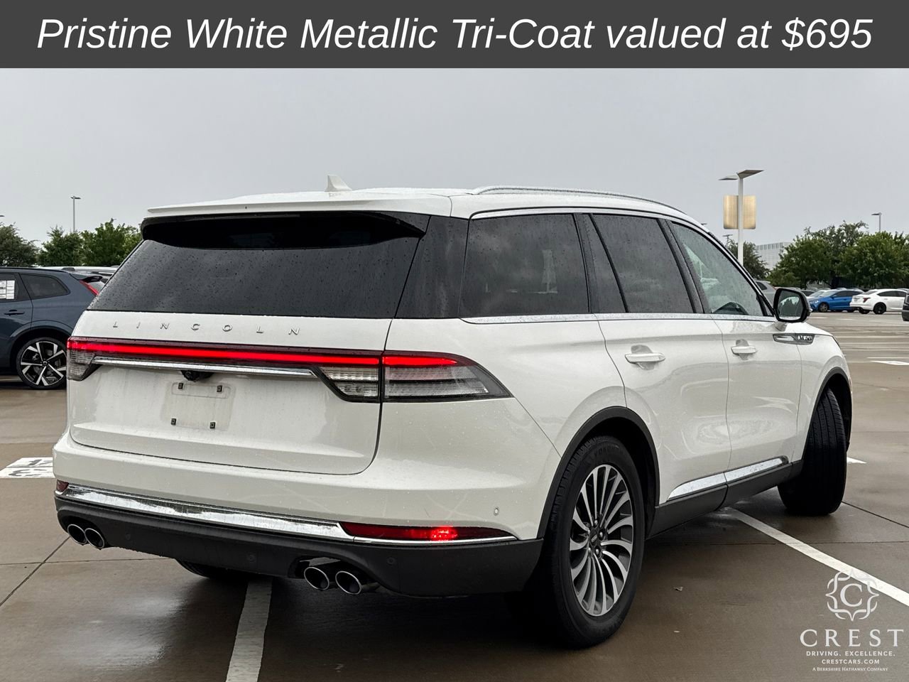 Used 2022 Lincoln Aviator Reserve w/ Equipment Group 201A RWD image 2