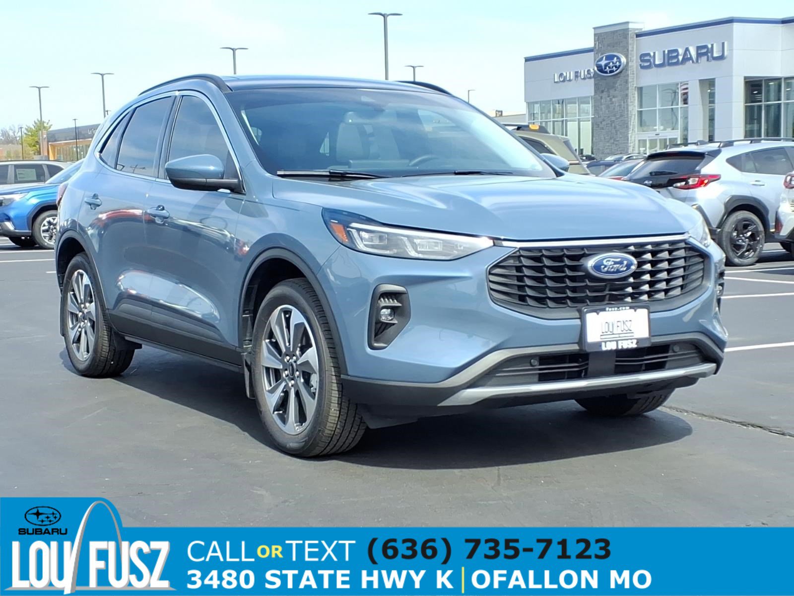 Used 2025 Ford Escape Platinum w/ Class II Trailer Tow Package image 1