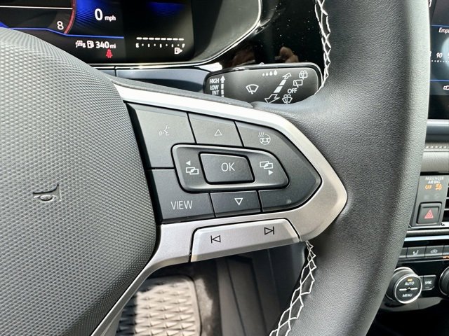 New 2024 Volkswagen Taos SE image 28