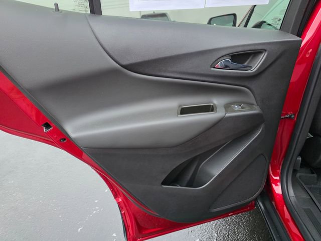 Used 2023 Chevrolet Equinox LT image 19