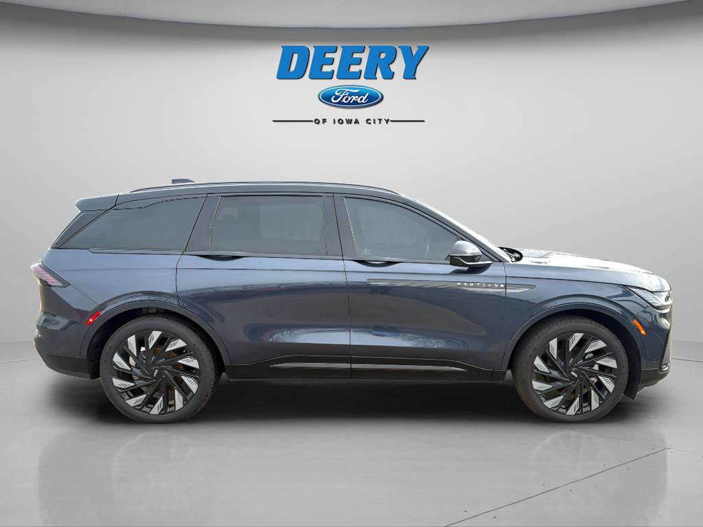 Used 2024 Lincoln Nautilus Reserve w/ Equipment Group 202A image 16