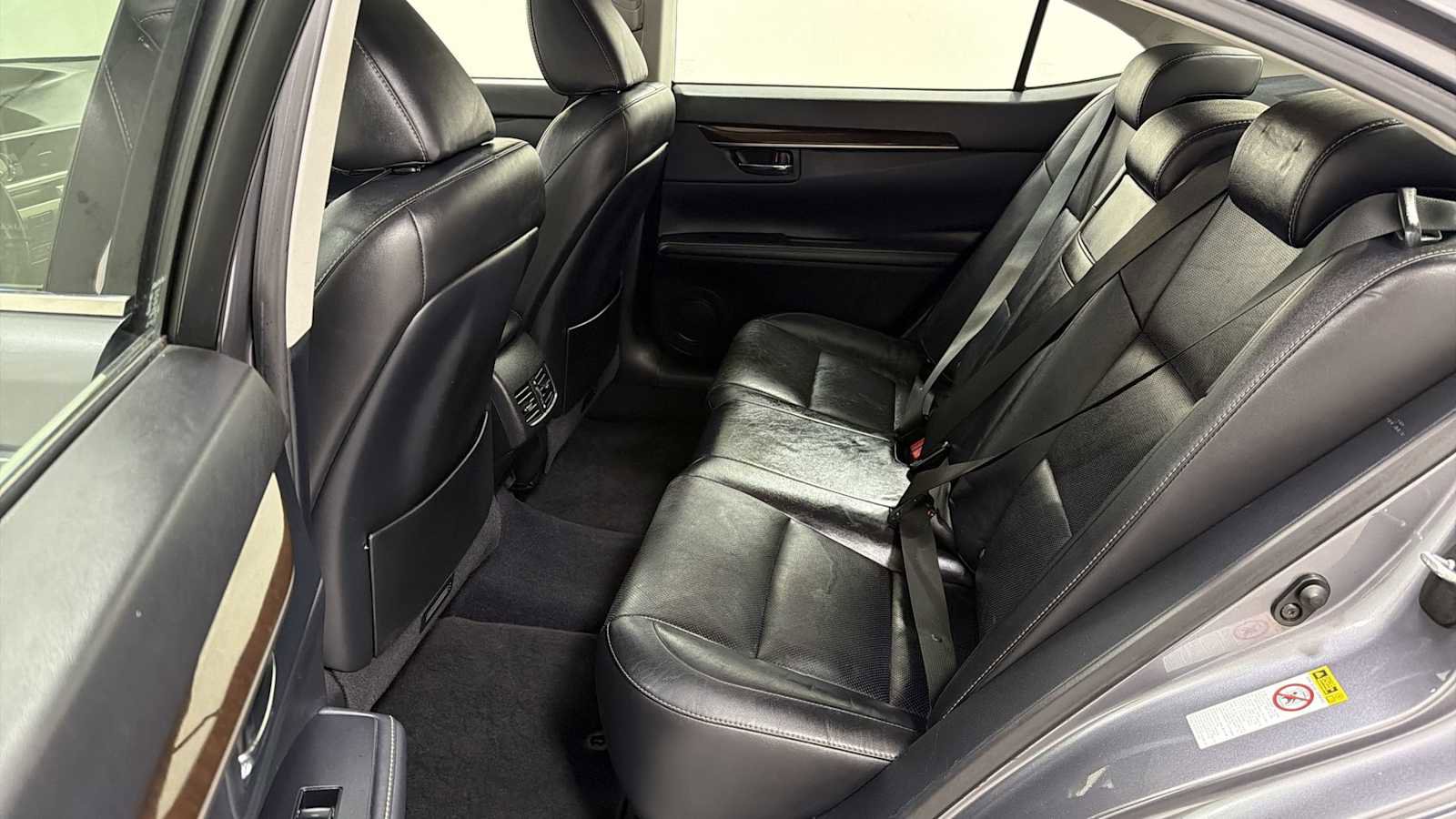 Used 2014 Lexus ES 350 w/ Luxury Package FWD image 25