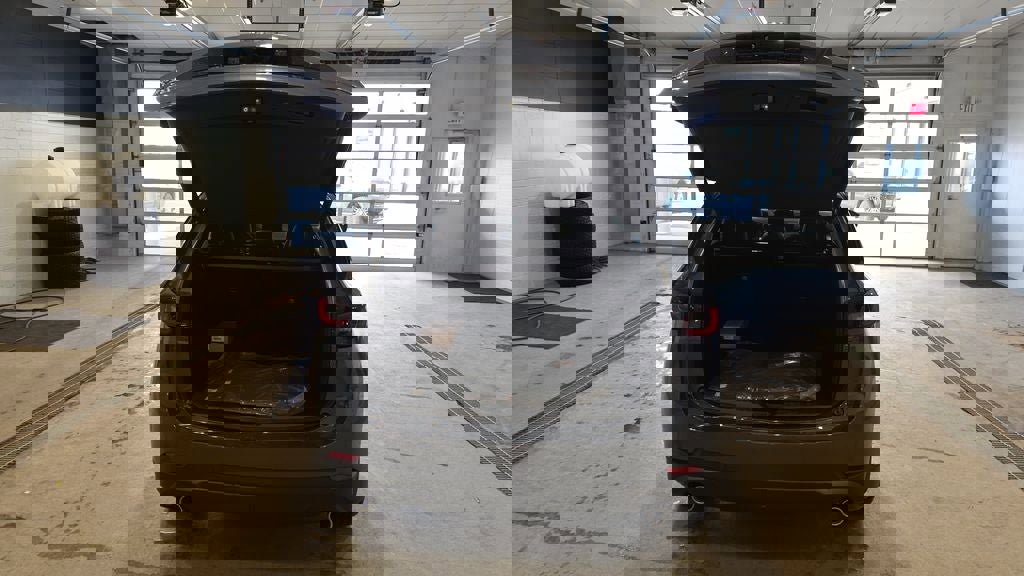 New 2025 MAZDA CX-5 Carbon Edition image 12